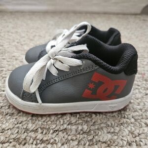 DC Shoes Low Top Gray and Black Skate Sneakers - Toddler Size 5 / 5T